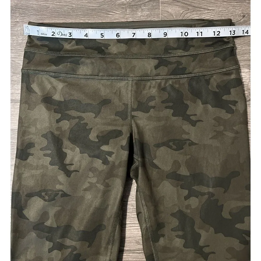 Lululemon Run: Inspire Crop ll Luxtreme SZ 4 Savasana Camo Fatigue Green‎ W6B70S